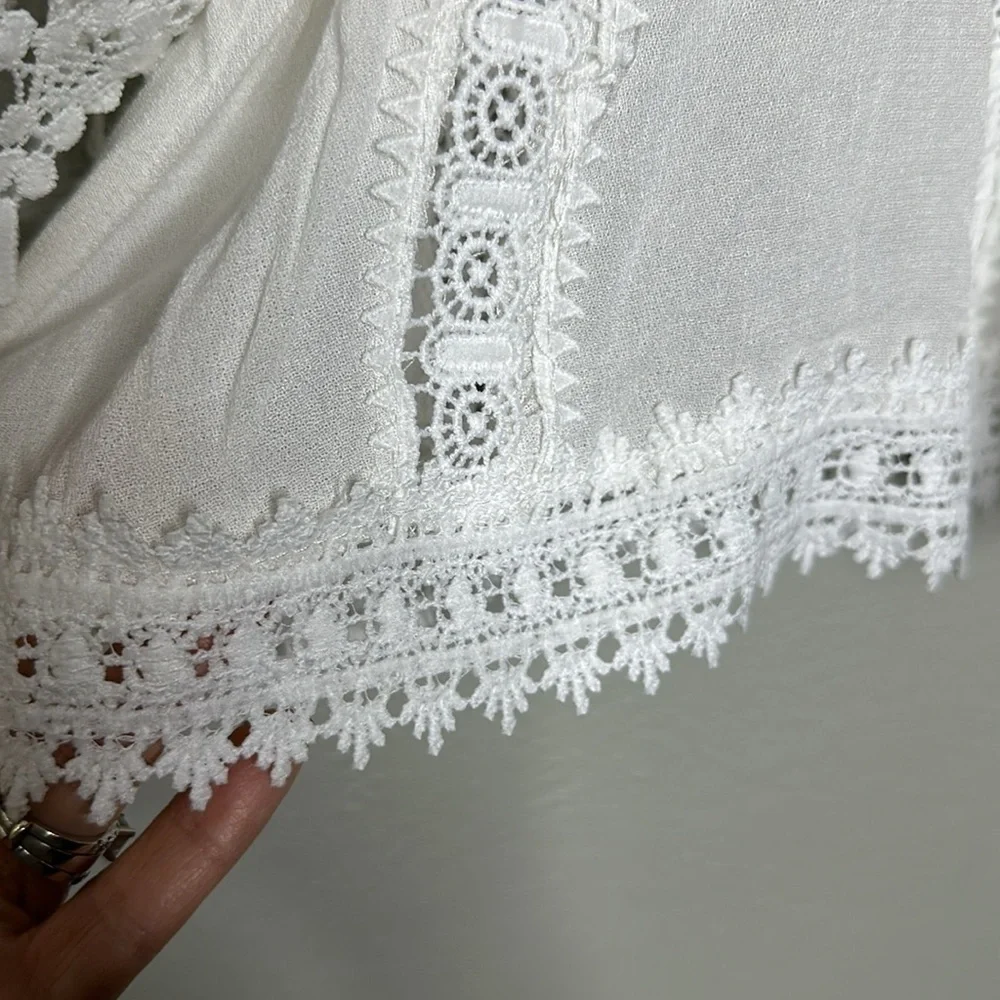 POL white BoHo lace floral off shoulder ruffle top. Size S - Picture 6 of 9